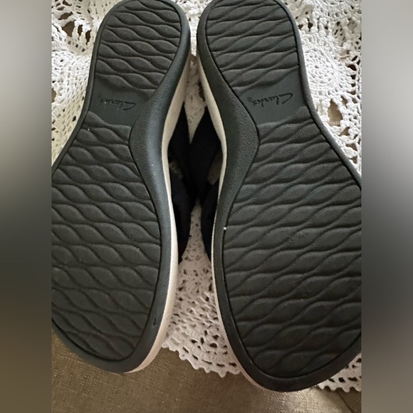 Clarks Cloudstepper Sandals size 10 - Picture 7 of 8